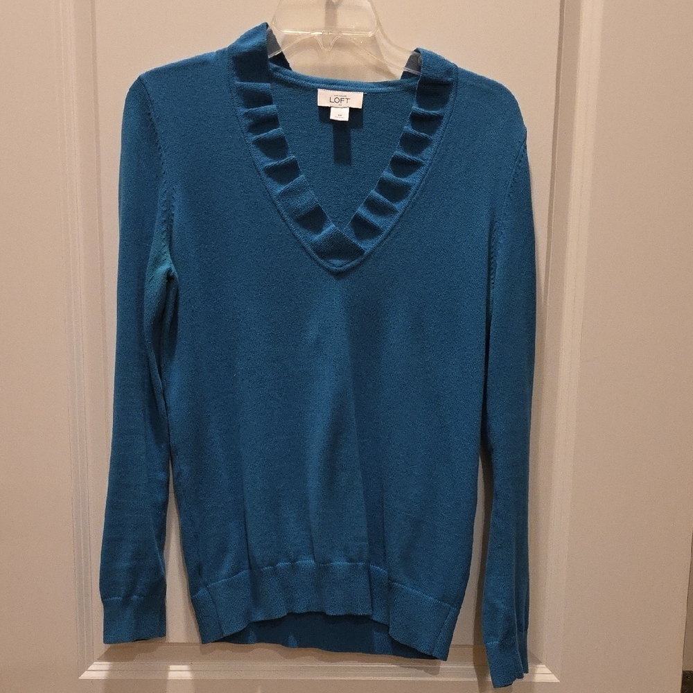 LOFT Women's Blue Sweater